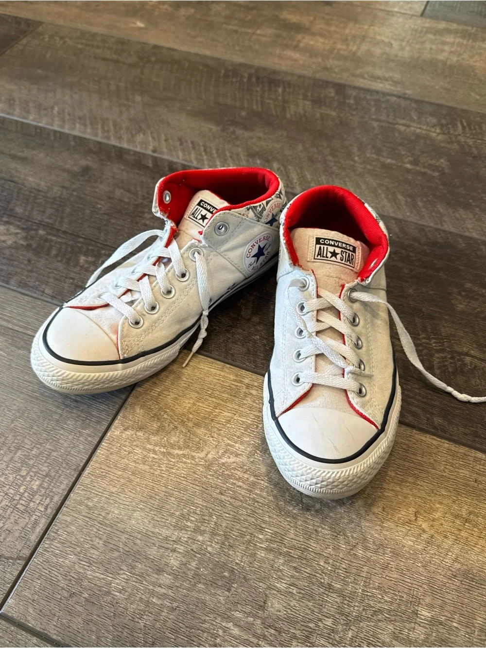 Converse Chuck Taylor All Star Sneaker Logo Play Unisex Youth Size 6 / 667092F